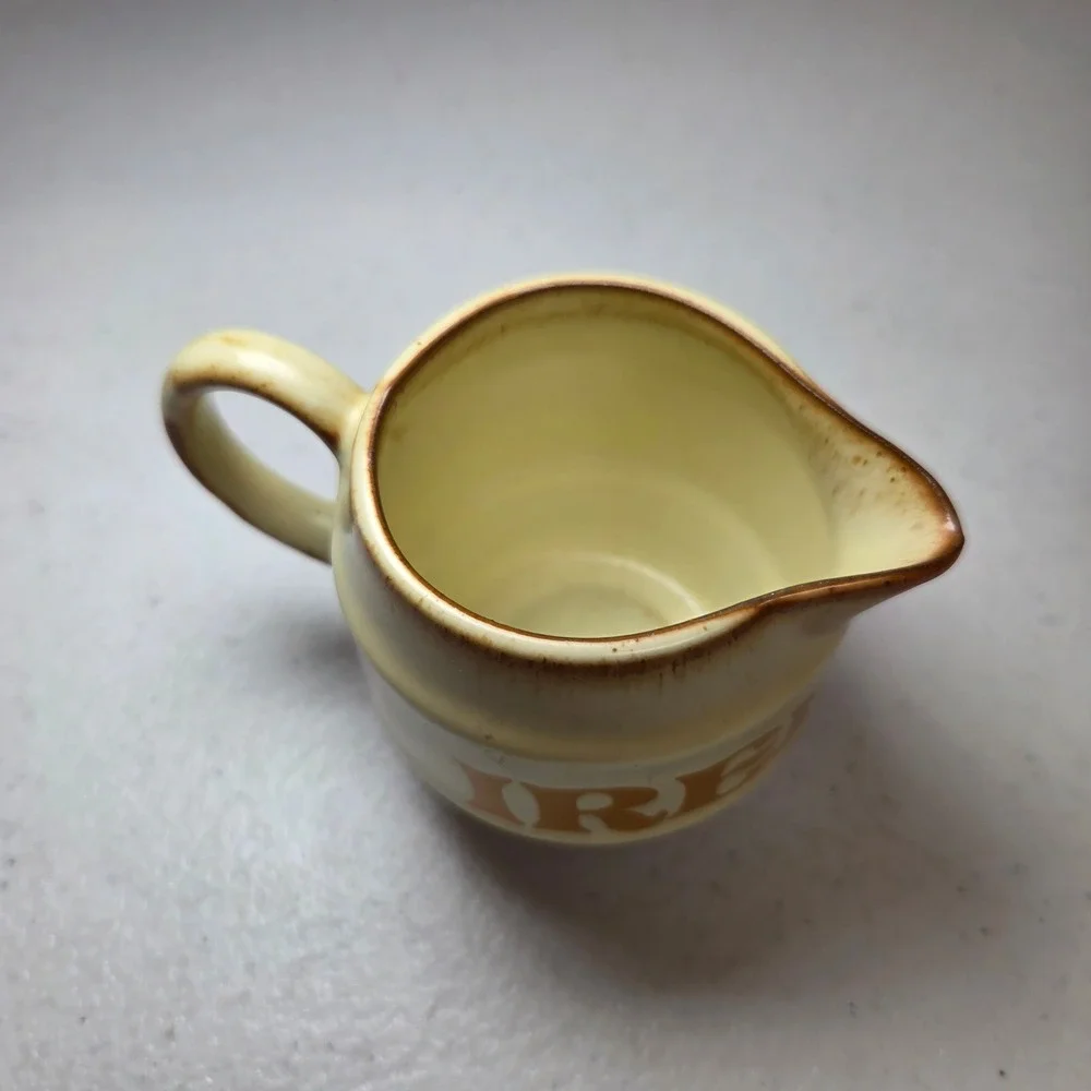 Ireland Cream Pitcher Mini Pottery Irish Country Two-Tone Ceramic‎ Creamer